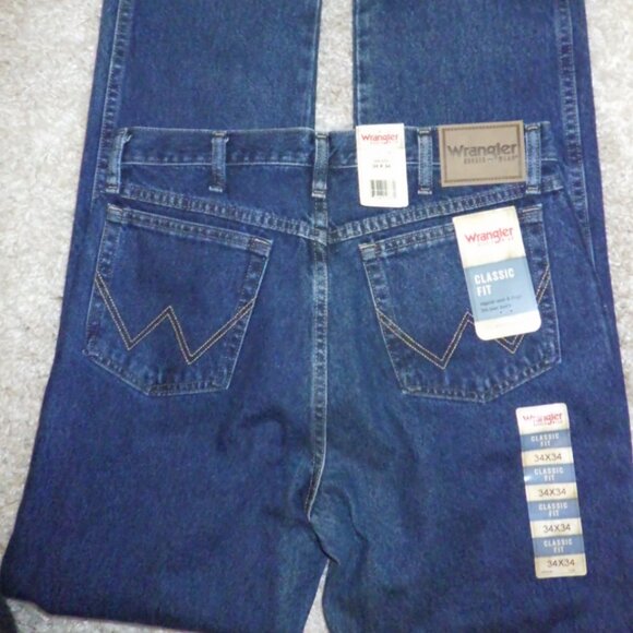 Wrangler Jeans Men's 34x34 Blue Classic Fit Cowboy Cut Dark Wash Rugged Wear NWT - Picture 3 of 5
